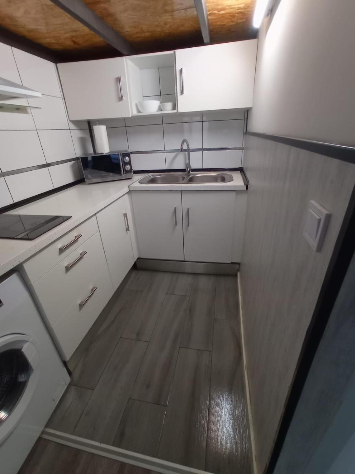 Aparsol Apartments Madrid Luaran gambar