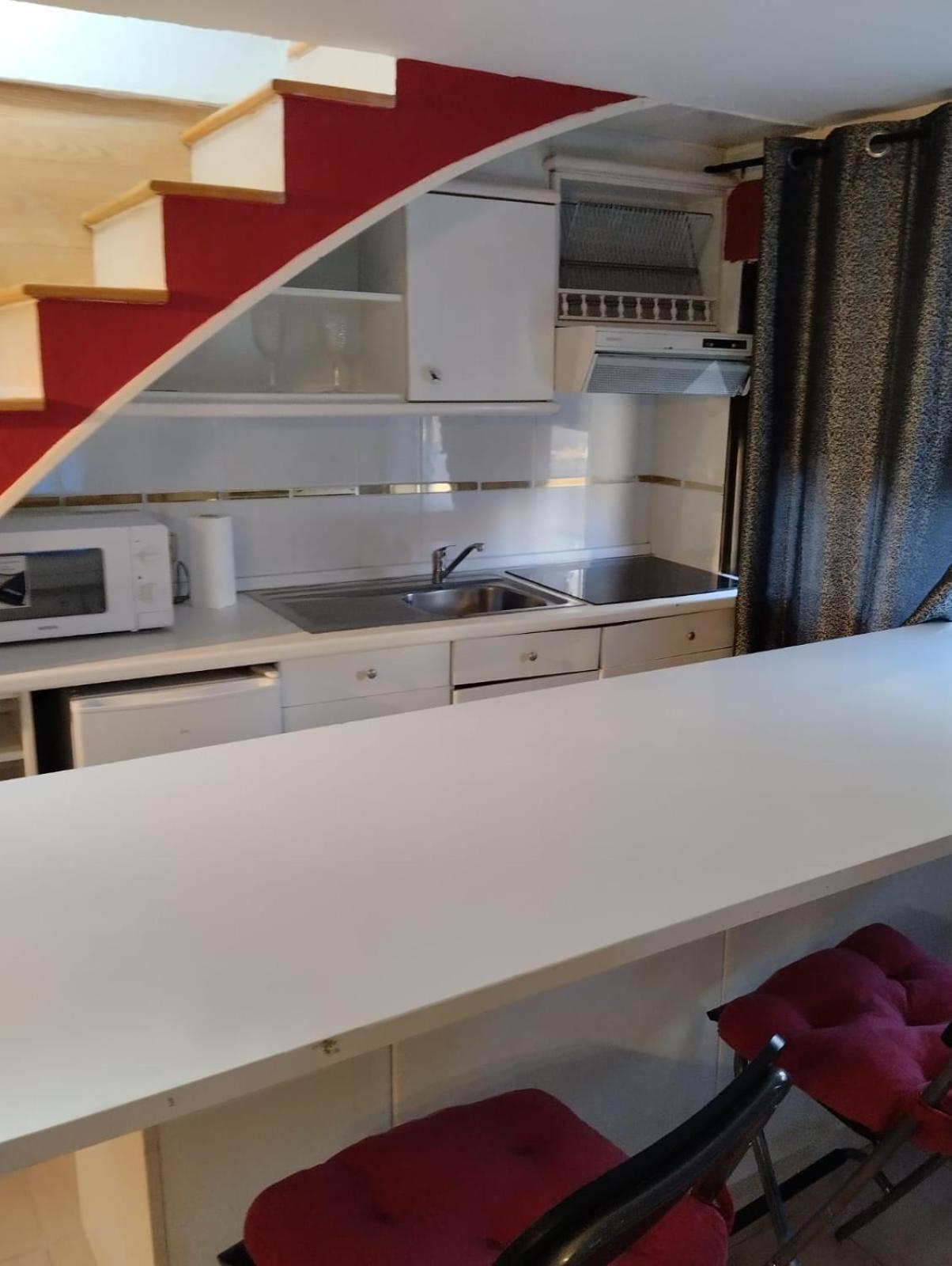 Aparsol Apartments Madrid Luaran gambar