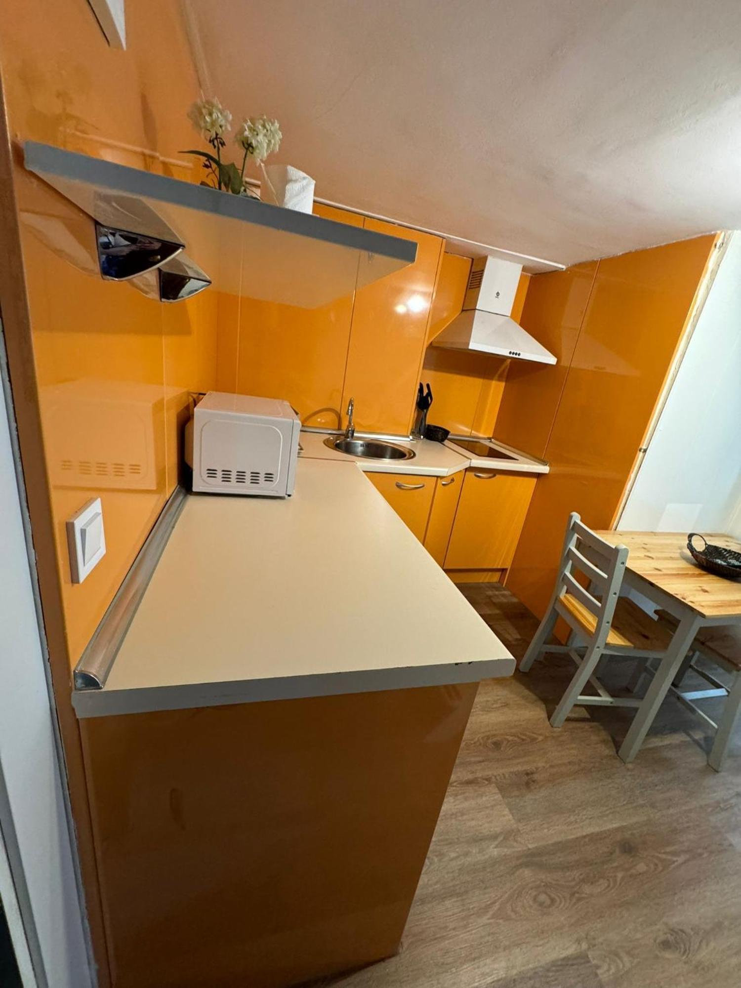 Aparsol Apartments Madrid Luaran gambar