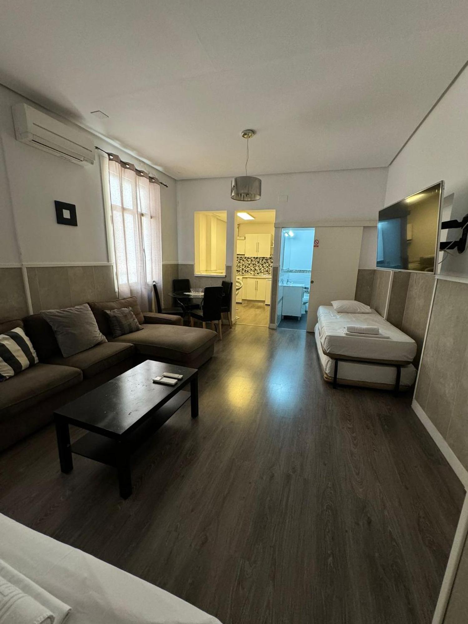 Aparsol Apartments Madrid Luaran gambar